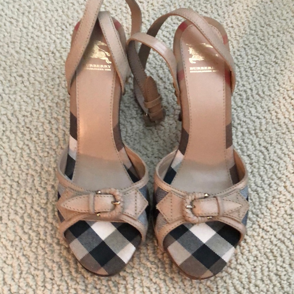 Burberry strappy clog